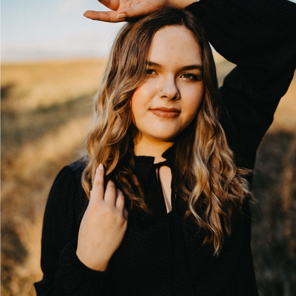 Meet your Posher, Casey